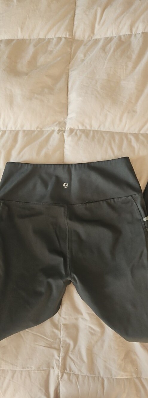 Black Athletic Leggings with Subtle Logo